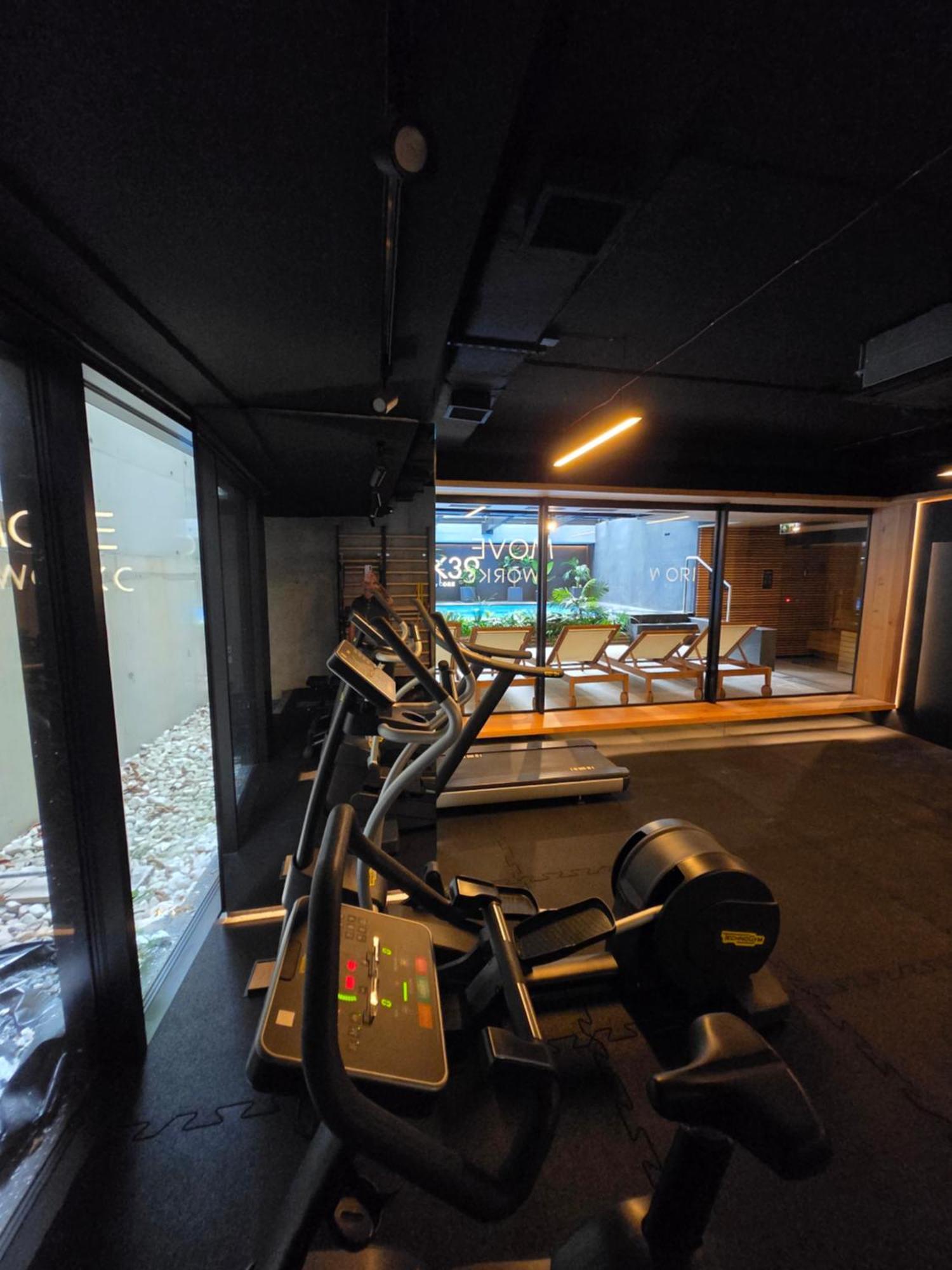 Luxury Spa City Center Apartments, Pool & Sauna & Gym & Self Check In 24 H & Free Parking Краков Экстерьер фото